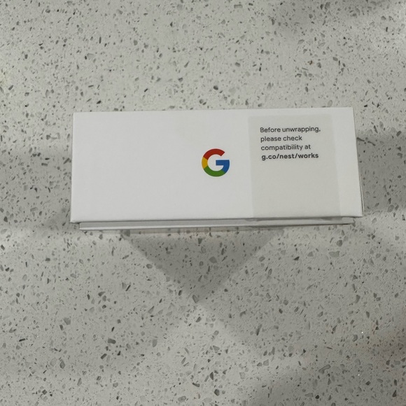 Google Nest Thermostat - Snow (box does not have plastic wrap) - Picture 5 of 9